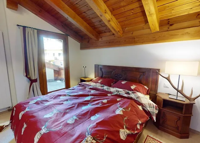Ludains 18 Apartman *