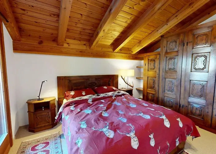 Ludains 18 Apartman *